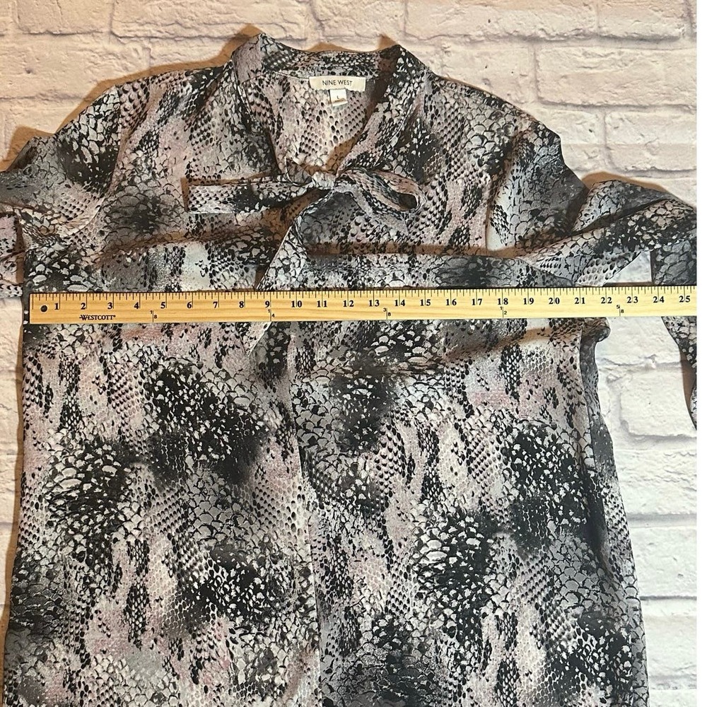 Nine West Black and White Snakeskin Print Blouse - Picture 10 of 14